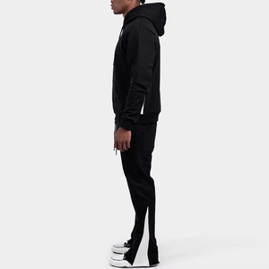 Conjunto Deportivo Personalizado en Blanco y Negro, Sudadera con Capucha de Dos Tonos y Pantalones Anchos, Fabricante de Conjuntos Deportivos de Felpa al por Mayor - Product Image 3