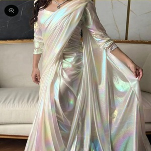 Dernier modèle de sari et de chemisier en soie georgette entièrement cousus, tenue de soirée tendance, design de vêtements indiens et pakistanais pour femmes - Product Image 2
