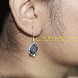 Pendientes Colgantes Hechos a Mano de Plata de Ley 925 con Iolita Natural, Engaste de Bisel Redondo Facetado, Joyería de Gancho Colgante, Regalo para Mujeres y Mamás - Product Image 2