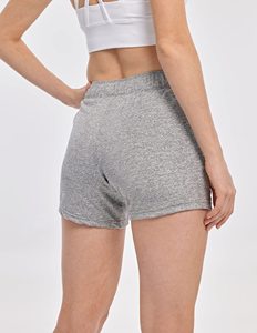 Nouveauté : Shorts de sport taille haute personnalisés pour femmes, avec impression de logo couleur sur mesure, disponibles en plusieurs tailles - Product Image 4