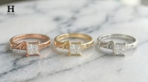 Anillo Solitario Único con Forma de Tiburón, Diamante Cultivado en Laboratorio de Corte Redondo, Oro de 14K, Anillo de Compromiso con Temática Oceánica - Product Image 5