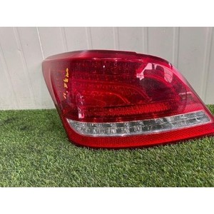 Feu arrière gauche d'occasion Equus 924013N010 - Product Image 1
