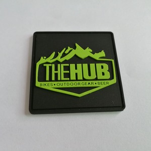 Nouvelles Écussons en Caoutchouc Personnalisés, Étiquettes en PVC Souple avec Logo Sur Mesure, Patchs en Caoutchouc à Coudre, Étiquettes en Silicone avec Fente de Couture, Étiquettes en Silicone - Product Image 6