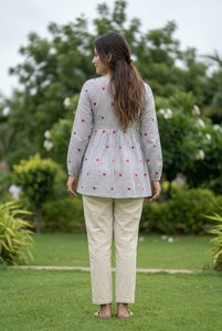 Última Colección de Verano, Conjunto de Dos Piezas en Algodón con Bordado para un Ajuste Cómodo para Uso Diario y de Oficina para Mujer - Product Image 2
