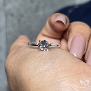 Anillo Solitario con Diamante Cultivado en Laboratorio de Corte Redondo de 1 Quilate en Oro Sólido de 18K |   Anillo de Compromiso y Aniversario Certificado por IGI - Product Image 3