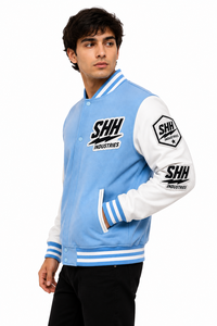 แจ็คเก็ตวาร์ซิตี้แบบกำหนดเองของ SHH INDUSTRIES สำหรับผู้ชาย ปักลายตัวอักษร แจ็คเก็ตเบสบอลทรงบอมเบอร์ แขนสีขาว สไตล์วิทยาลัย สตรีทแวร์ - Product Image 5