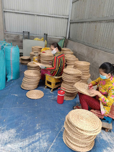 Manteles Individuales de Jacinto de Agua Hechos a Mano, Ecológicos, Estilo Bohemio, Color Personalizable, Antideslizantes, para Comedor y Sala de Estar, Fabricación en Vietnam, Dai - Product Image 5