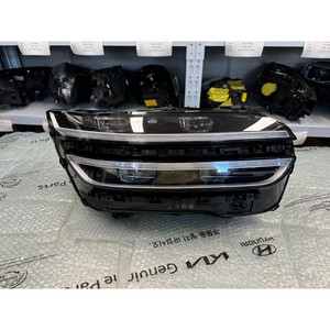 ไฟหน้ามือสอง GV70 ขวา รุ่น 92102AR100 - Product Image 1