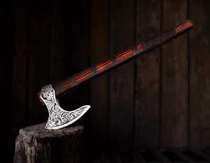 Hacha Industrial Estilo Vikingo GALWAY GROVE Damascus con Mango de Madera, Garantía de 3 Años para Corte - Product Image 1