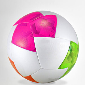 Ballon de football professionnel hybride en PU avec panneaux colorés pour les matchs internationaux et l'entraînement, fabriqué au Pakistan - Product Image 2