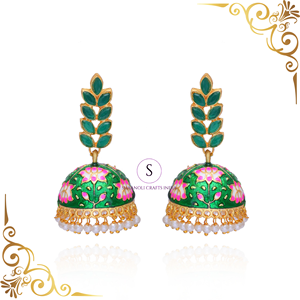 Pendientes Jhumka Jhumki hechos a mano con estilo Meenakari pintados a mano, pendientes Jhumka Jhumki con perlas para recuerdos de boda. - Product Image 4