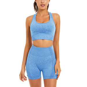 Ensemble de sport personnalisé prêt à être expédié, tenue de gym grande taille pour femmes avec poches, haut tendance et leggings courts pour femmes - Product Image 2