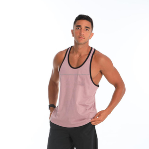 Débardeur de sport personnalisé pour homme en polyester et maille spandex avec logo personnalisé pour la musculation - Product Image 5