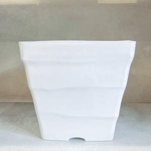 Pot de fleur carré Wave Design unique pour plantes et jardins d'intérieur et d'extérieur - Product Image 2