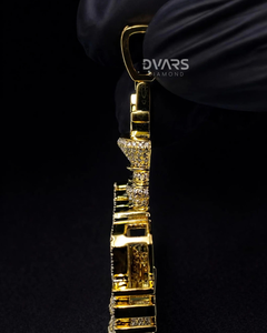 Pendentif pièce d'échecs 'King' entièrement serti de pierres, avec lettre personnalisée, plaqué or, en argent S925, bijoux Hip Hop raffinés - Product Image 4