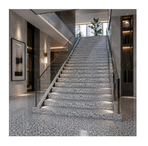 Dalle de granit blanc P, marbrure naturelle subtile, aspect blanc uniforme, pierre de qualité supérieure pour une surface de comptoir élégante, finition propre - Product Image 1