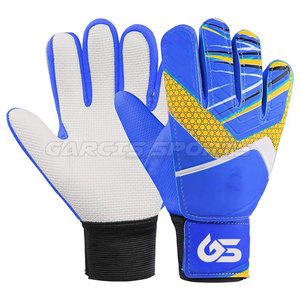 Gants de gardien de but de football, design respirant et flexible, équipement de protection extérieur - Product Image 1