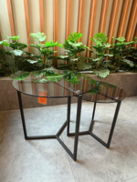 Meja Kopi Kaca Modern Lumetal KTS-250429-02 Terlaris, Rangka Logam, Kaca Tempered, Furnitur Ruang Tamu Dekoratif KD