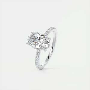 Bague de fiançailles Glitterbomb sertie de diamants ovales de 2,40 carats cultivés en laboratoire, en or blanc 14 carats - Product Image 2