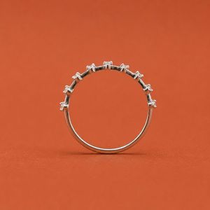 Anillo de compromiso y uso diario de plata S925 con moissanita y diamantes de moda para mujer - Product Image 4