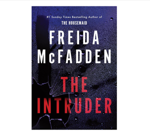 Colección de 4 Libros de Freida McFadden: The Intruder, Ward D, The Tenant y The Crash (Edición en Rústica, Venta al Por Mayor) - Product Image 5