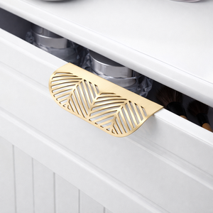 Tiradores de latón dorado ecológicos y duraderos con diseño calado para gabinetes de cocina, baño, cajones y puertas al por mayor - Product Image 6