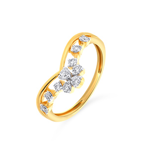 Exquisito Anillo de Oro de 14K con un Centro de Diamantes, Delicados Detalles en Pavé y Banda Curva, Lujoso Anillo de Oro Amarillo - Product Image 1