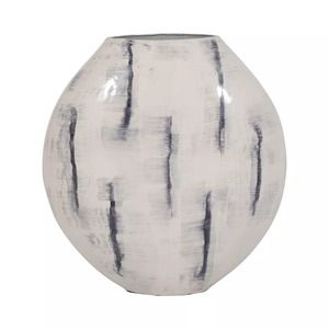 Vase de sol moderne en métal courbé, 33 pouces de diamètre, fait main, blanc avec rayures noires - Product Image 2