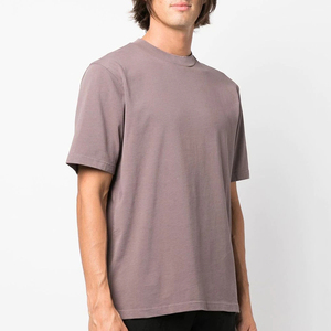 เสื้อยืดคอกลมแขนสั้นผู้ชาย สีพื้น ทรงลำลอง ใส่สบาย - Product Image 2