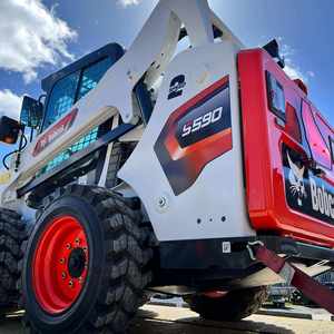 Chargeuse compacte sur chenilles d'occasion Bobcat T770 de qualité supérieure, équipement durable pour travaux de construction lourde, livraison rapide - Product Image 3