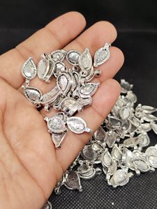 จี้ปะการังทองเหลืองรูปปีกสั่งทำพิเศษสำหรับเด็ก ดีไซน์หรูหรา เหมาะสำหรับงานไมโครมาคราเม่ เครื่องประดับสไตล์โบโฮชิค และพวงกุญแจ - Product Image 5