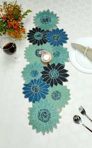 Camino de Mesa Decorativo Hecho a Mano con Cuentas, Camino de Mesa Rústico con Cuentas, Camino de Mesa Artesanal - Product Image 2