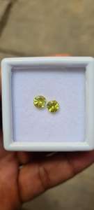 Par de Gemas Redondas Facetadas de Titanita (Esferita Natural) de 5mm y 0.80ct para Fabricación de Joyería DIY - Product Image 4