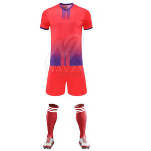 ชุดยูนิฟอร์มทีมฟุตบอลมืออาชีพ ปรับแต่งได้เต็มรูปแบบ เสื้อฟุตบอลและกางเกงกีฬา - Product Image 2