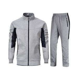 Ensemble survêtement décontracté en molleton français pour homme, avec sweat à capuche et pantalon de jogging à rayures noires et rouges, idéal pour l'automne et la mode streetwear. - Product Image 4
