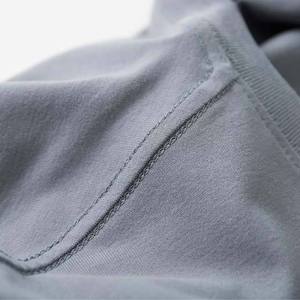 เสื้อยืดโอเวอร์ไซส์ผ้าผสมโพลีเอสเตอร์/คอตตอนแบบหนาเป็นมิตรกับสิ่งแวดล้อมสำหรับผู้ชาย  รับสกรีนโลโก้ มีไซส์พลัสไซส์  ผ้าเนื้อวอร์สเตด - Product Image 6