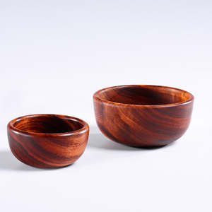 Bol de service en bois artisanal TerraLuxe, vaisselle artisanale naturelle unique pour cuisine moderne, salle à manger et décoration élégante de la maison - Product Image 3