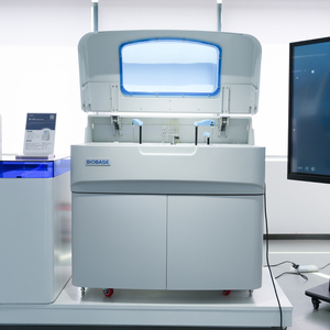 Analyseur automatique de biochimie de laboratoire BIOBASE, 400 tests/heure, 90 positions de réactifs réfrigérés, pour laboratoire - Product Image 1