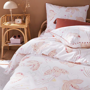 Meilleures ventes : Ensemble coiffeuse et chaise en rotin tressé avec miroir, tables de maquillage en bois élégantes avec miroir pour chambre d'enfant et crèche - Product Image 5