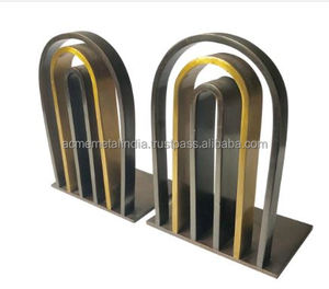 Sujetalibros de latón ajustable con diseño de escaleras de metal de alta calidad, perfecto para una elegante Organización y decoración de escritorios y mesas - Product Image 5
