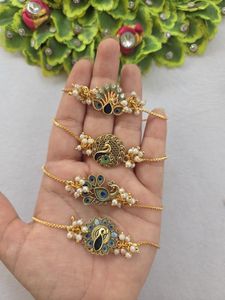 Rakhi Kundan classique personnalisé fait main avec perles, pour petit frère et petite sœur, cadeau de fête - Product Image 4