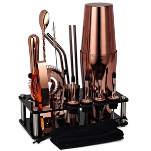 Ensemble de bar en cuivre plaqué avec accessoires de mixologie pour les événements familiaux, les réunions conviviales et les événements sociaux - Product Image 4