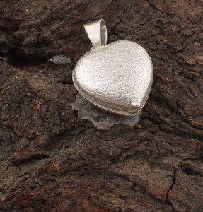 Collier pendentif cœur classique en argent sterling 925, serti vintage, unisexe, chaîne fine, collier d'amour, bijoux d'anniversaire - Product Image 6