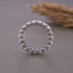 Bague d'éternité en or blanc de haute qualité avec diamants de laboratoire taille ovale pour mariage et fiançailles, pour femme - Product Image 3