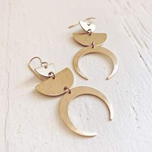 Boucles d'oreilles fines en laiton plaqué or, forme ronde indienne, style serpent, pour soirée, directement de l'usine. - Product Image 3