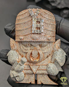 Collier avec pendentif de personnage de dessin animé à la mode, avec diamant cultivé en laboratoire, finition dorée, bijoux brillants - Product Image 1