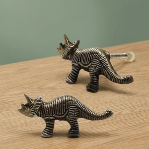 Tirador y Perilla de Hierro Fundido con Forma de Triceratops para Muebles Industriales, para Cajones de Apartamentos y Cómodas - Fácil Instalación - Product Image 1