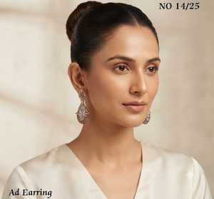 Boucles d'oreilles pendantes style indien en pierre AD, bijoux de luxe en forme de goutte d'eau à motif floral, vente en gros, boucles d'oreilles pendantes en diamant américain pour femmes - Product Image 4