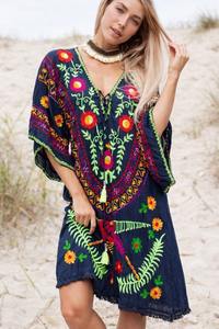 Kaftán de Playa de Lujo Bordado 100% Algodón |   Cubrebikini Boho con Borlas para Estilo Urbano |   Elegante ropa de verano con cuello en V, ligera, para resort - Product Image 6