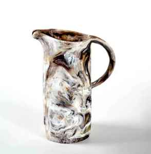 Jarra de Resina para Agua, Diseño de Mármol Blanco en Espiral, Vajilla para Fiestas, Apta para Lavavajillas, Accesorios de Cocina Ecológicos - Product Image 1